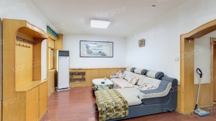 妇幼家属楼二手房实景图