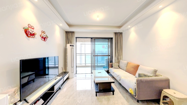 招商依云华府二手房实景图