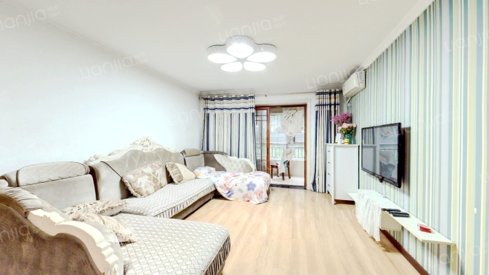 林河春天二手房实景图