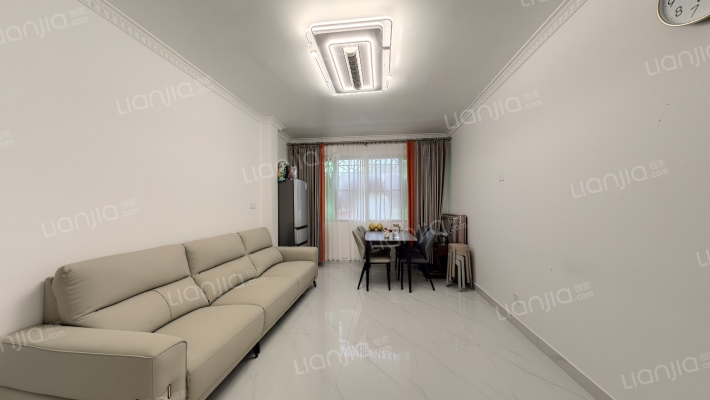 卓雅花园二手房实景图