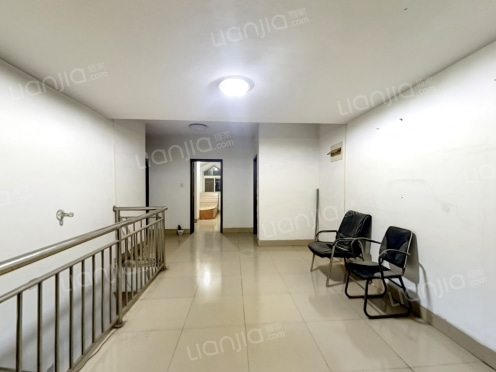 整租·幸福柳小区 6室3厅 南