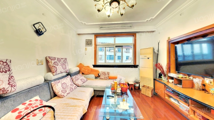 河畔路201弄二手房实景图