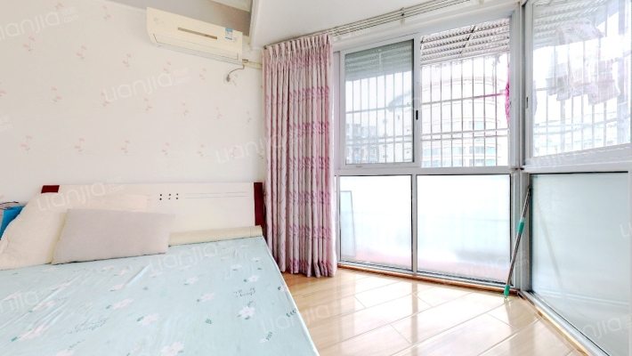 自由假日二手房实景图