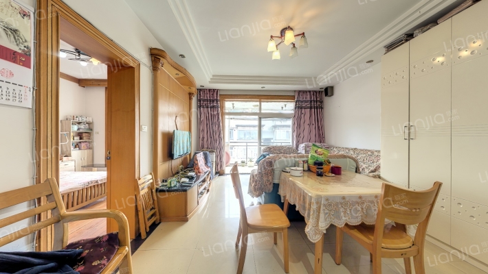 安居苑A区二手房实景图