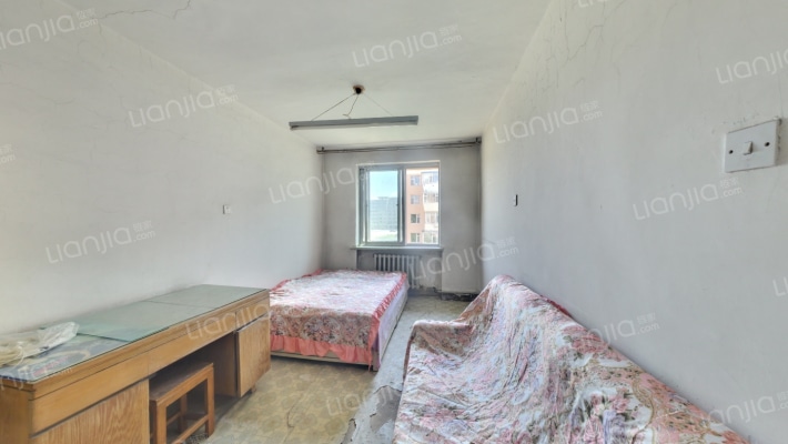 轻型宿舍东住宅二手房实景图