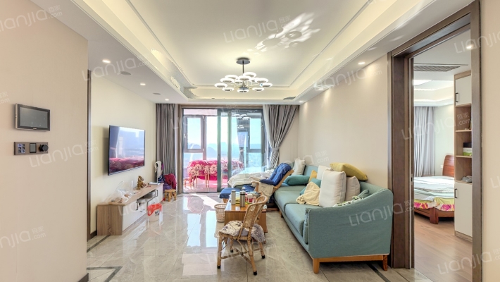 中南樾府二手房实景图