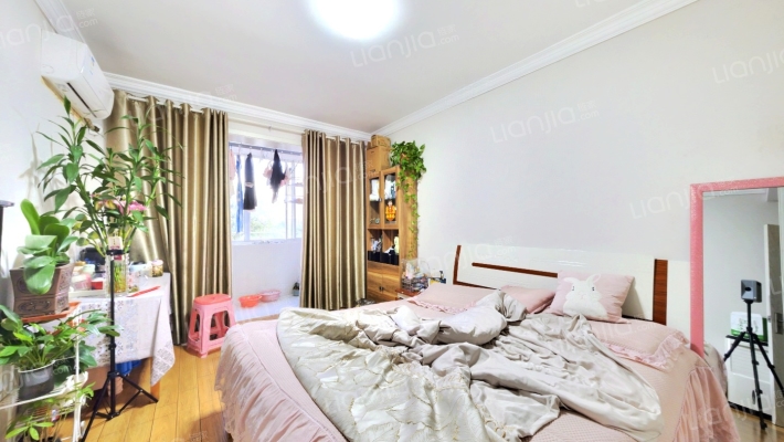 西园新村二手房实景图