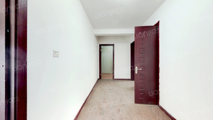 漫步地中海二手房实景图