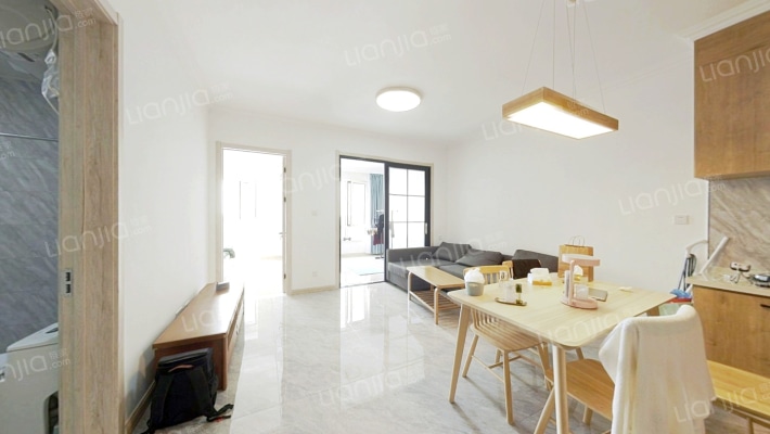 亿达蓝山二手房实景图