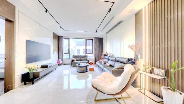 绿城晓风湖畔北区二手房实景图