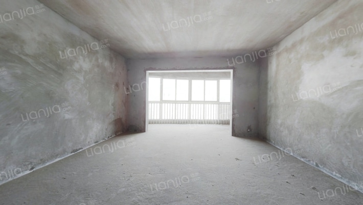 美丽蓝湾政府大楼二手房实景图