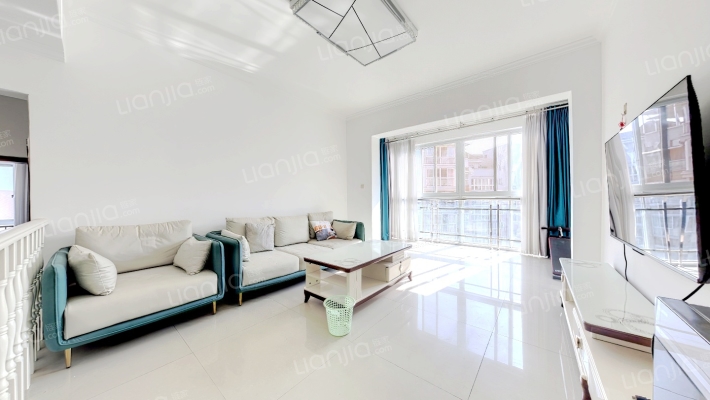 现代生态水城上岛一期二手房实景图