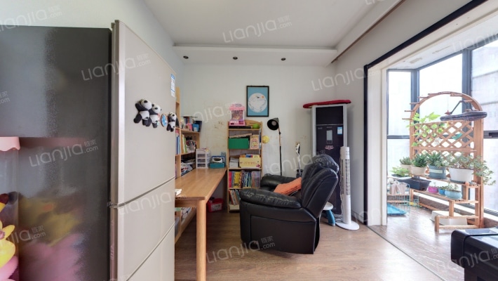 中铁国际城广园二手房实景图