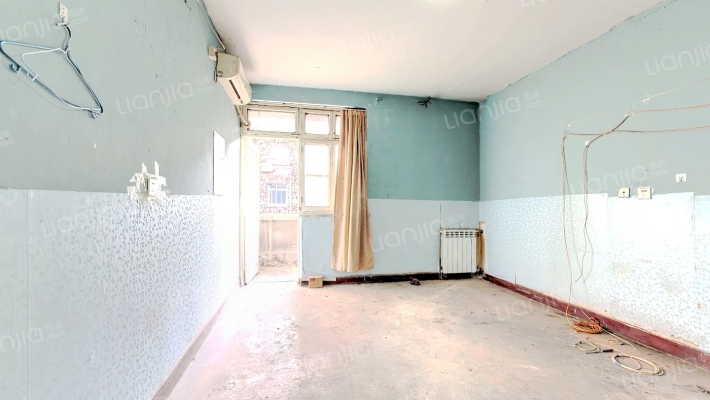 兵工雁塔中路家属院二手房实景图