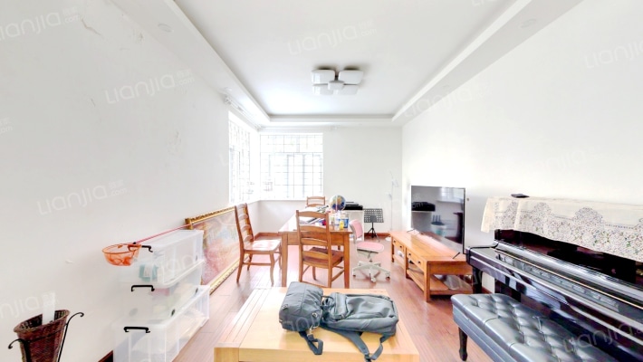 花园别墅二手房实景图