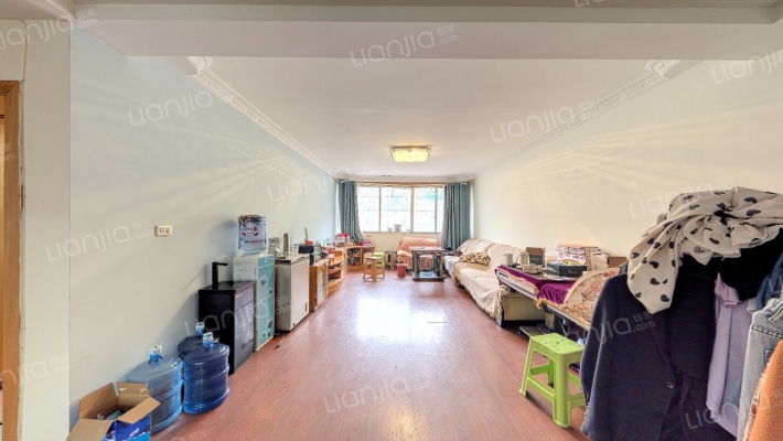 鸿福景苑二手房实景图