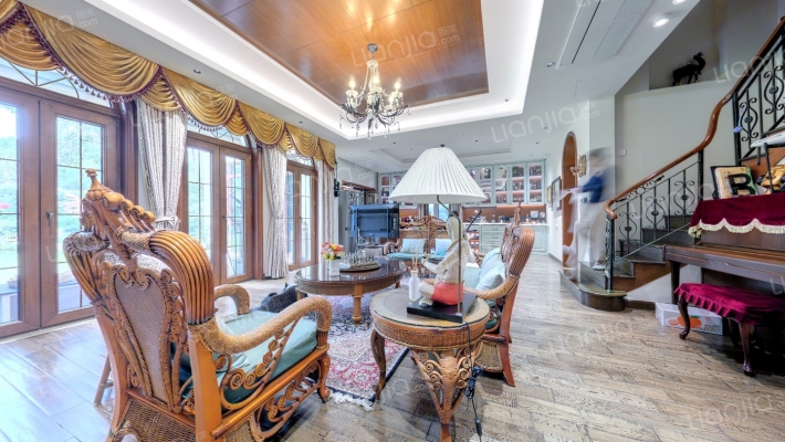 古北佘山国际别墅二手房实景图