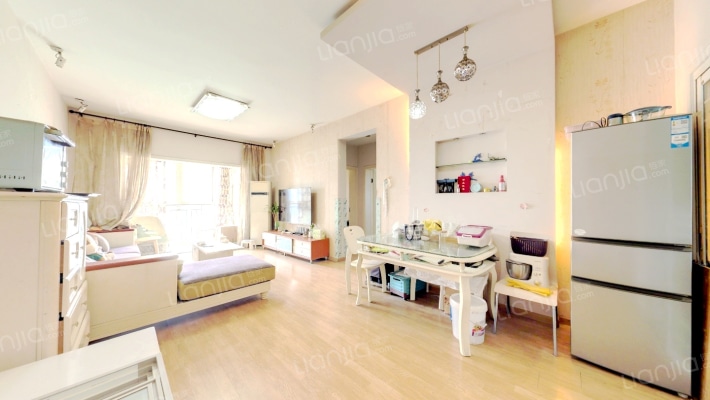 天空城二手房实景图