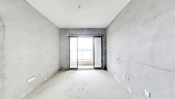 昊龙华庭二手房实景图