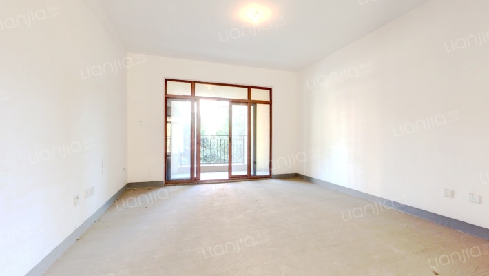 英郦庄园二手房实景图