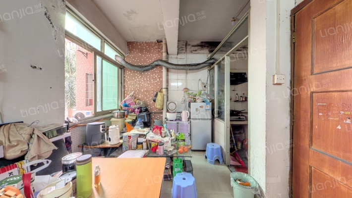 银威花园二手房实景图