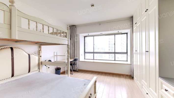 辰龙雅苑二手房实景图