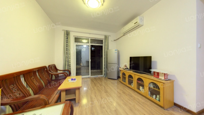 光华可乐小镇A区二手房实景图