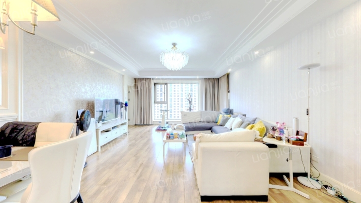 东湖湾三期二手房实景图