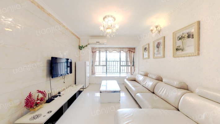 公园大地六期二手房实景图