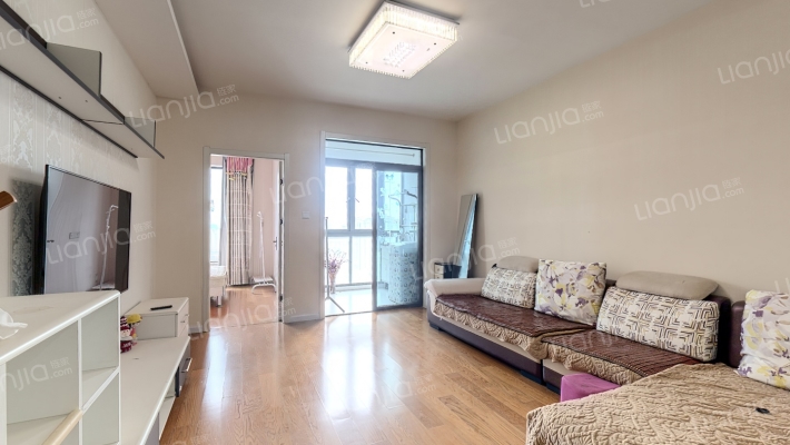 达观国际二手房实景图