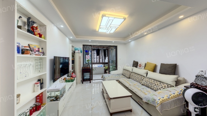 亲湖苑B区二手房实景图