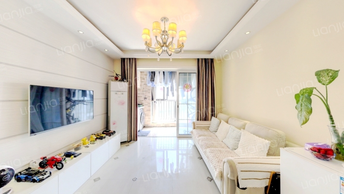 绿地新里米兰公寓二手房实景图