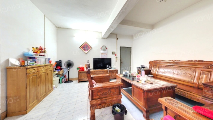 金源路市场综合楼二手房实景图