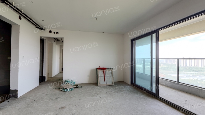 中南樾府二手房实景图