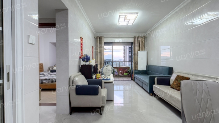 盈凯名邸二手房实景图