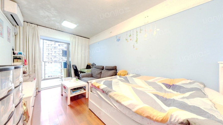 万科红一期二手房实景图