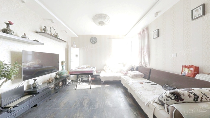 格调艺术领地二手房实景图