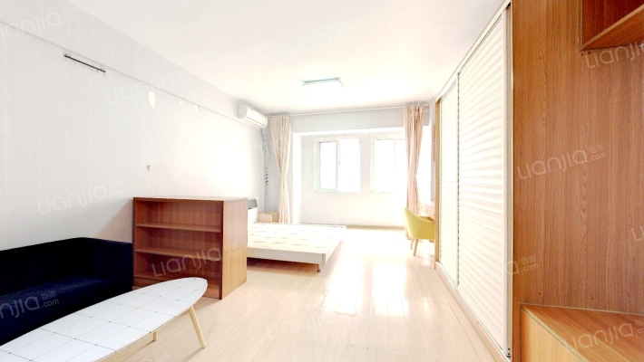 金地雄楚1号一期二手房实景图