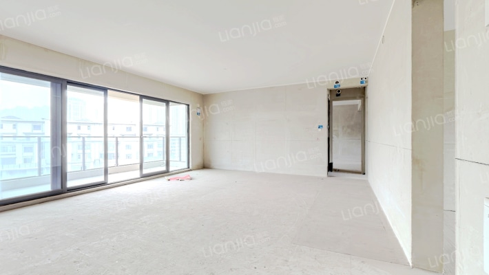 保利天珺伴溪二手房实景图