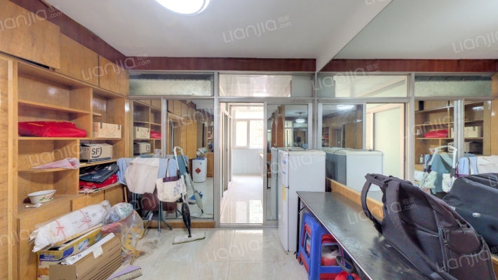 五爱社区二手房实景图