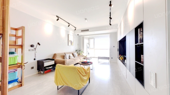 融创御湖宸院一期晟禧园二手房实景图