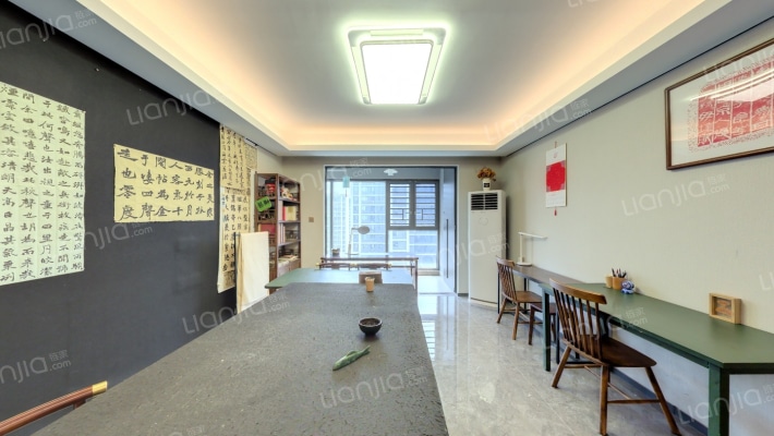 中海阅麓山二手房实景图