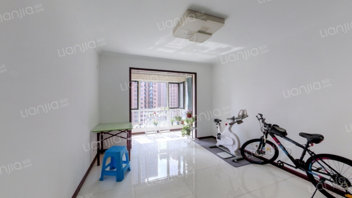 名流印象四五期二手房实景图