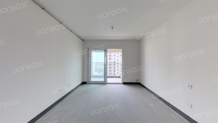 上坤都荟四季二手房实景图