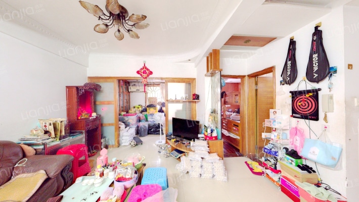 荣校大院二手房实景图