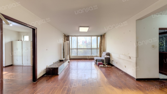 上海沙龙二手房实景图