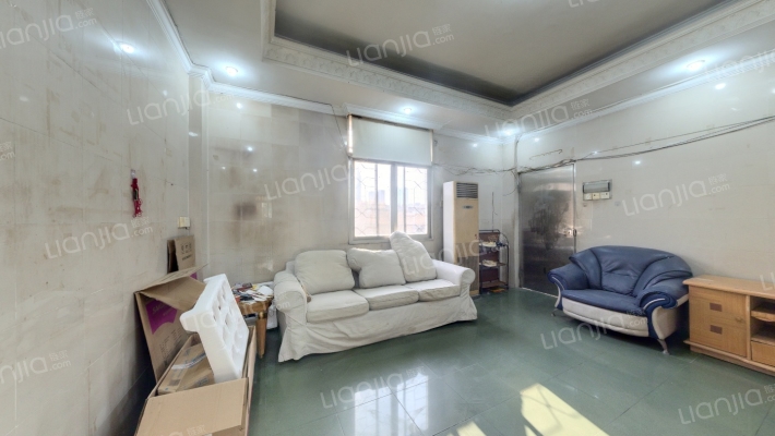 卫宁路二手房实景图