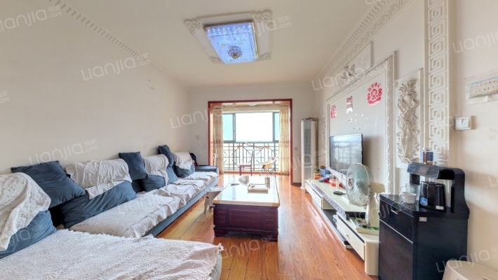 卡碧蓝湾二手房实景图