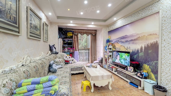 依山庭院二手房实景图