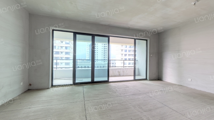 外滩东岸天宸二手房实景图